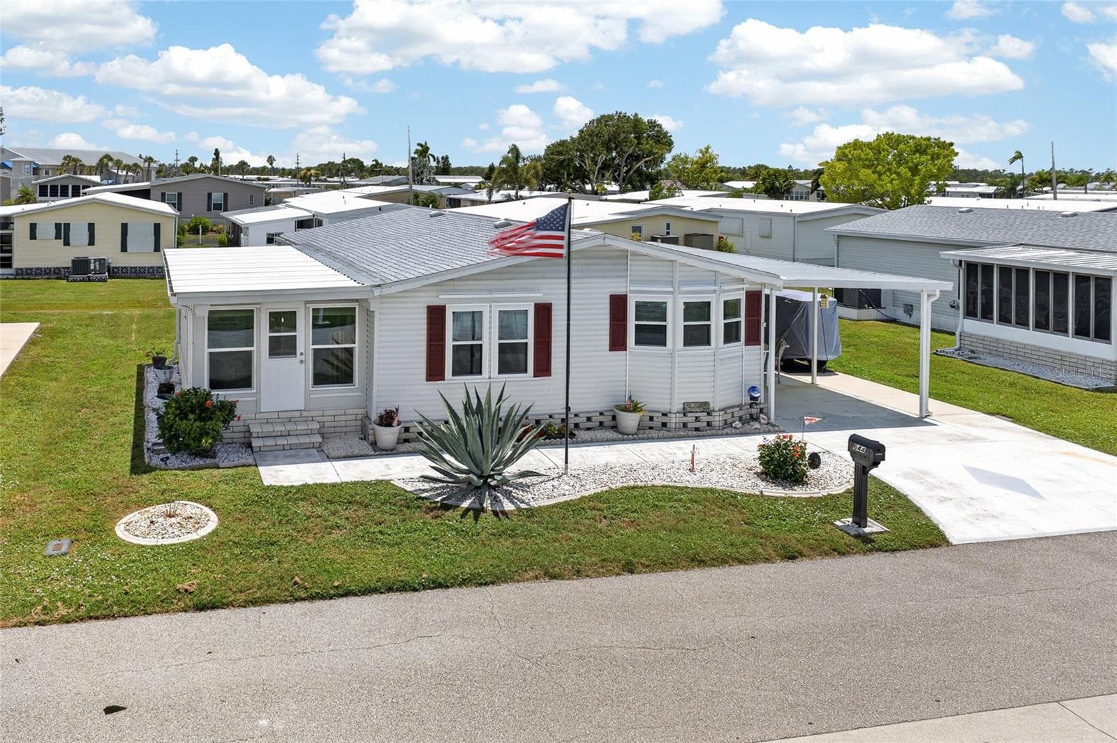 Manufactured Home at 644 SCHOONER ST, NORTH PORT, photo 39 of 44