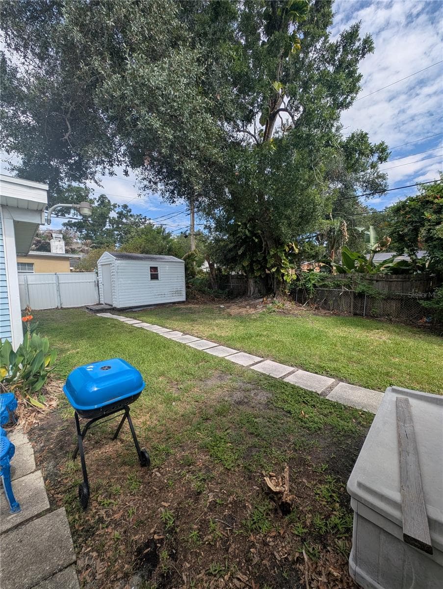 Backyard 5 - 1529 W RIVER LN, TAMPA