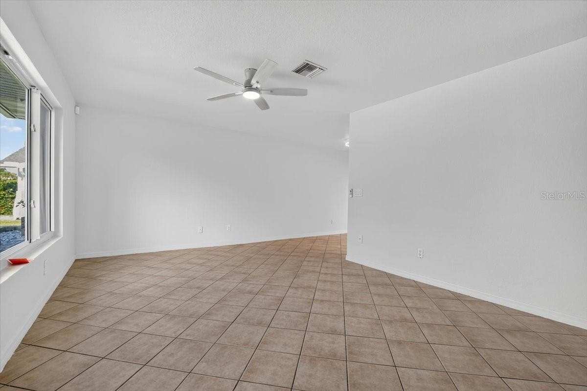Single Family Residence at 20286 BENTON AVE, PORT CHARLOTTE, photo 7 of 29