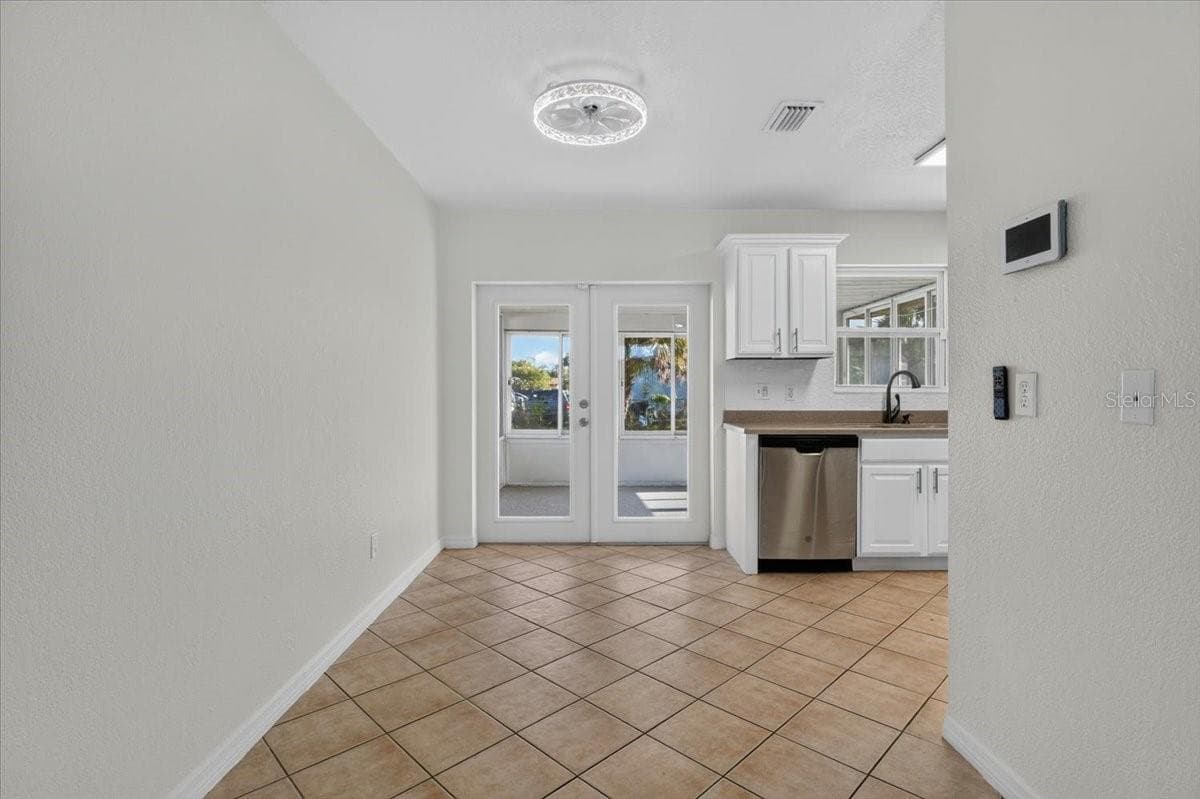 Single Family Residence at 20286 BENTON AVE, PORT CHARLOTTE, photo 11 of 29