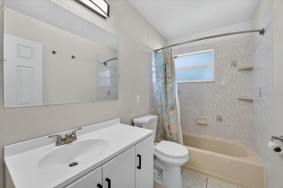Single Family Residence at 20286 BENTON AVE, PORT CHARLOTTE, photo 19 of 29