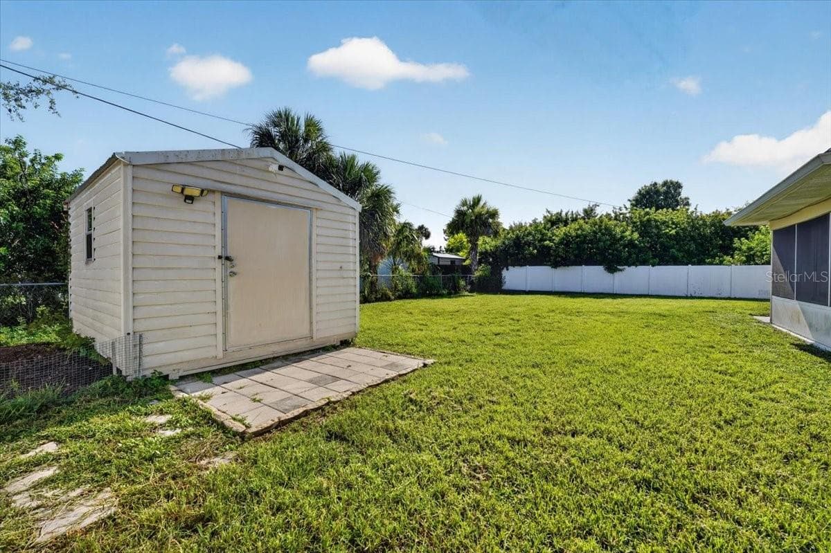 Single Family Residence at 20286 BENTON AVE, PORT CHARLOTTE, photo 28 of 29