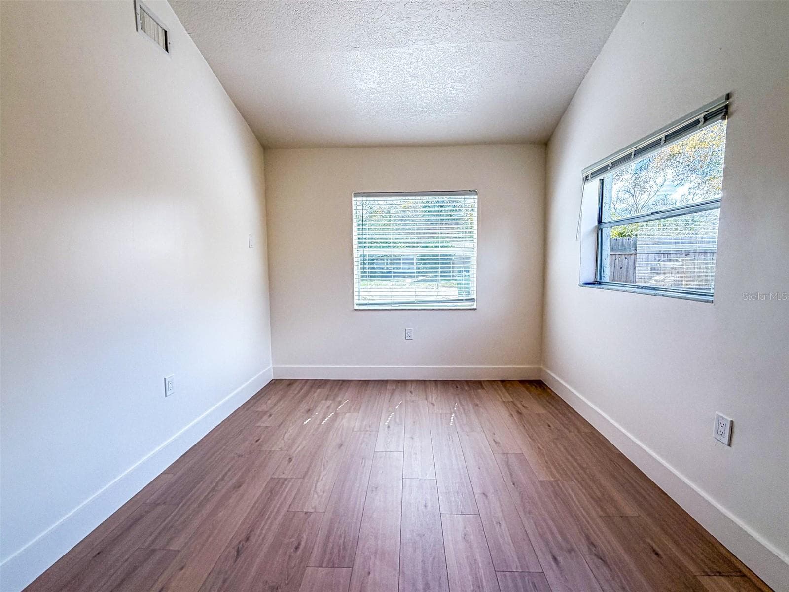 Single Family Residence at 4211 W BAY VIEW AVE, TAMPA, photo 15 of 26