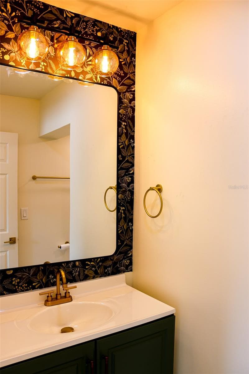 Single Family Residence at 4211 W BAY VIEW AVE, TAMPA, photo 18 of 26