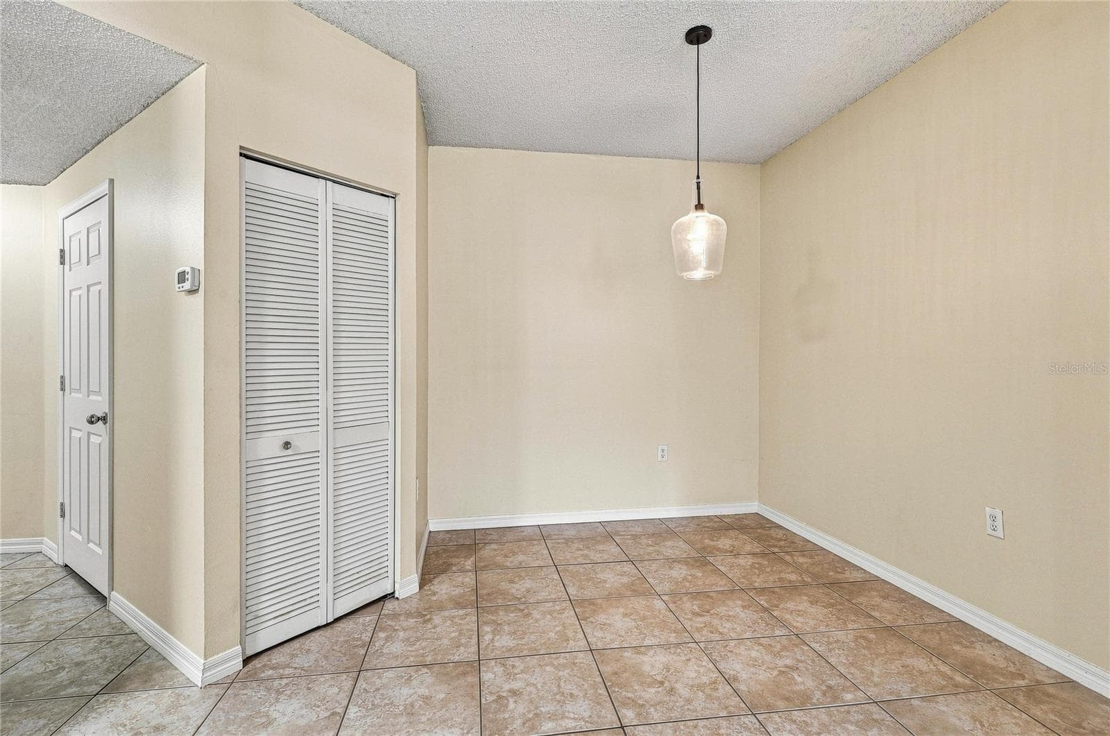 Condominium at 5459 BENTGRASS DR #2-110, SARASOTA, photo 2 of 24