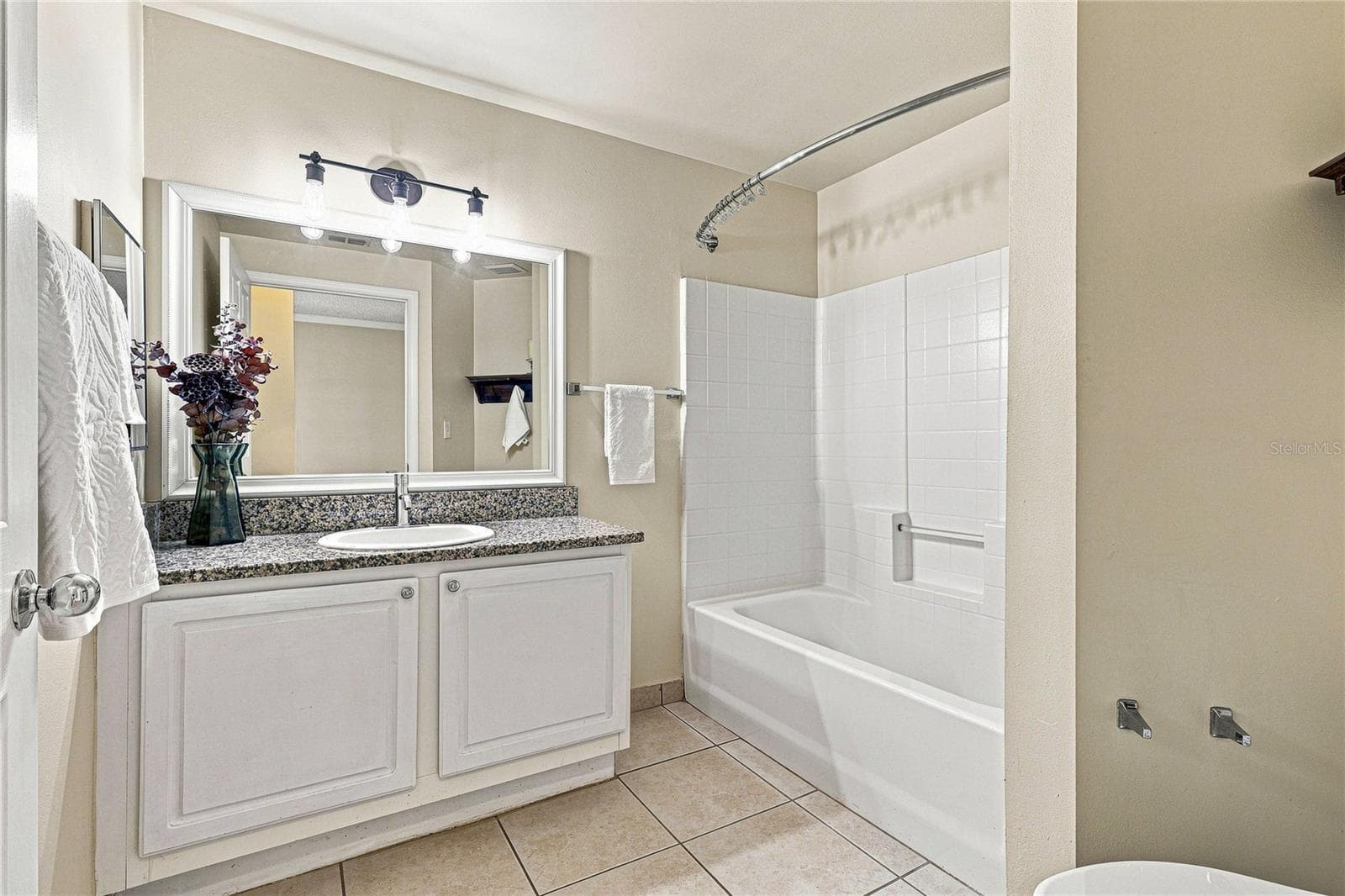 Condominium at 5459 BENTGRASS DR #2-110, SARASOTA, photo 13 of 24