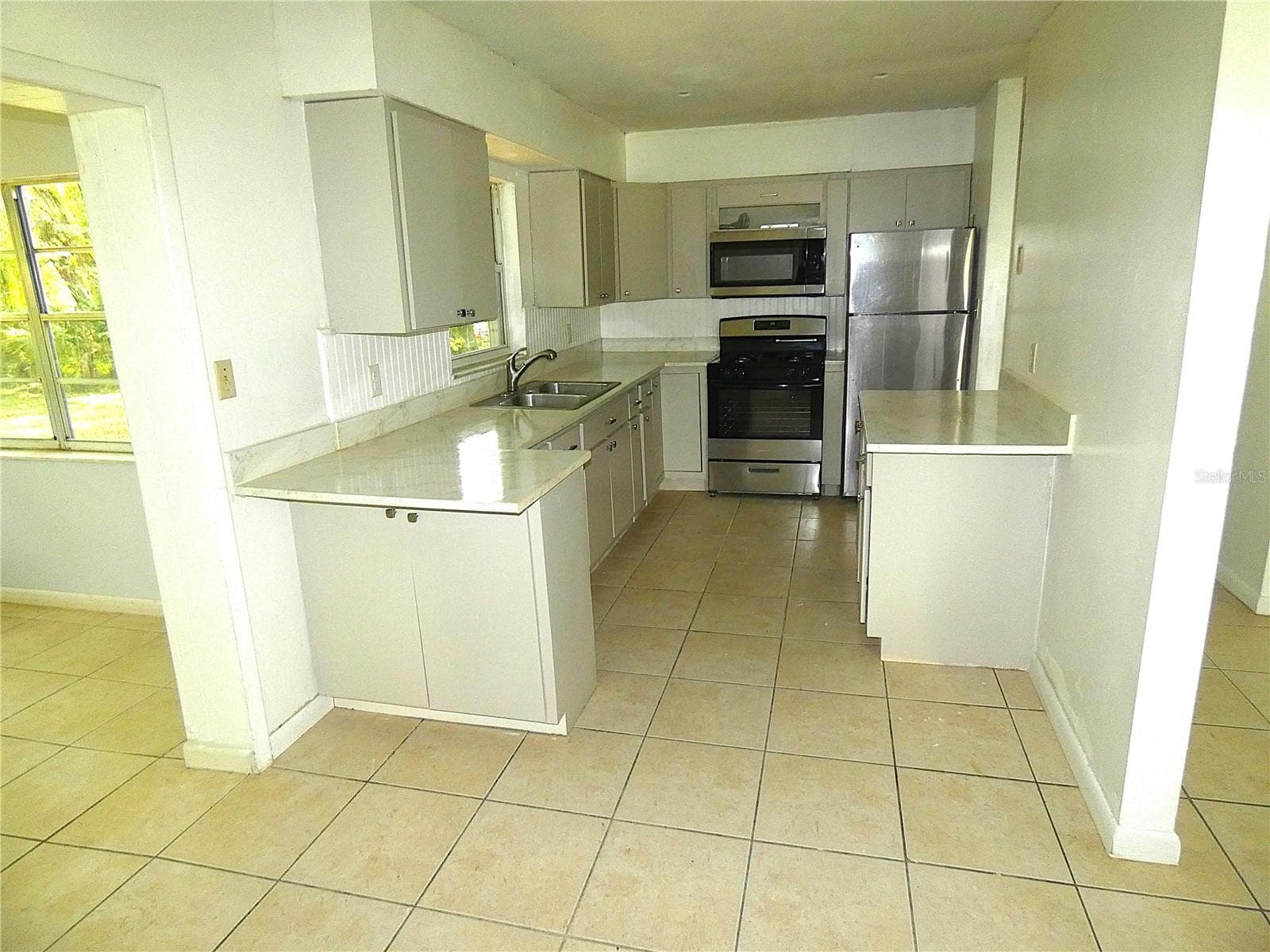 Single Family Residence at 106 WILLARD AVE, FRUITLAND PARK, photo 11 of 29