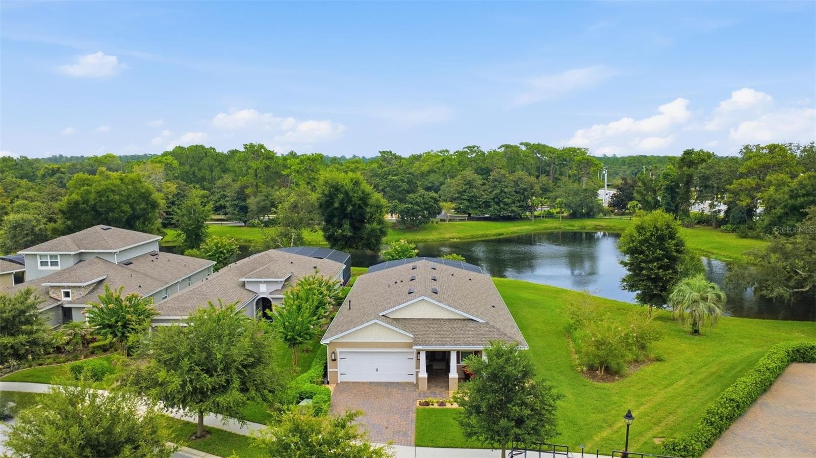Single Family Residence at 253 OLD MOSS CIR, DELAND, photo 3 of 38