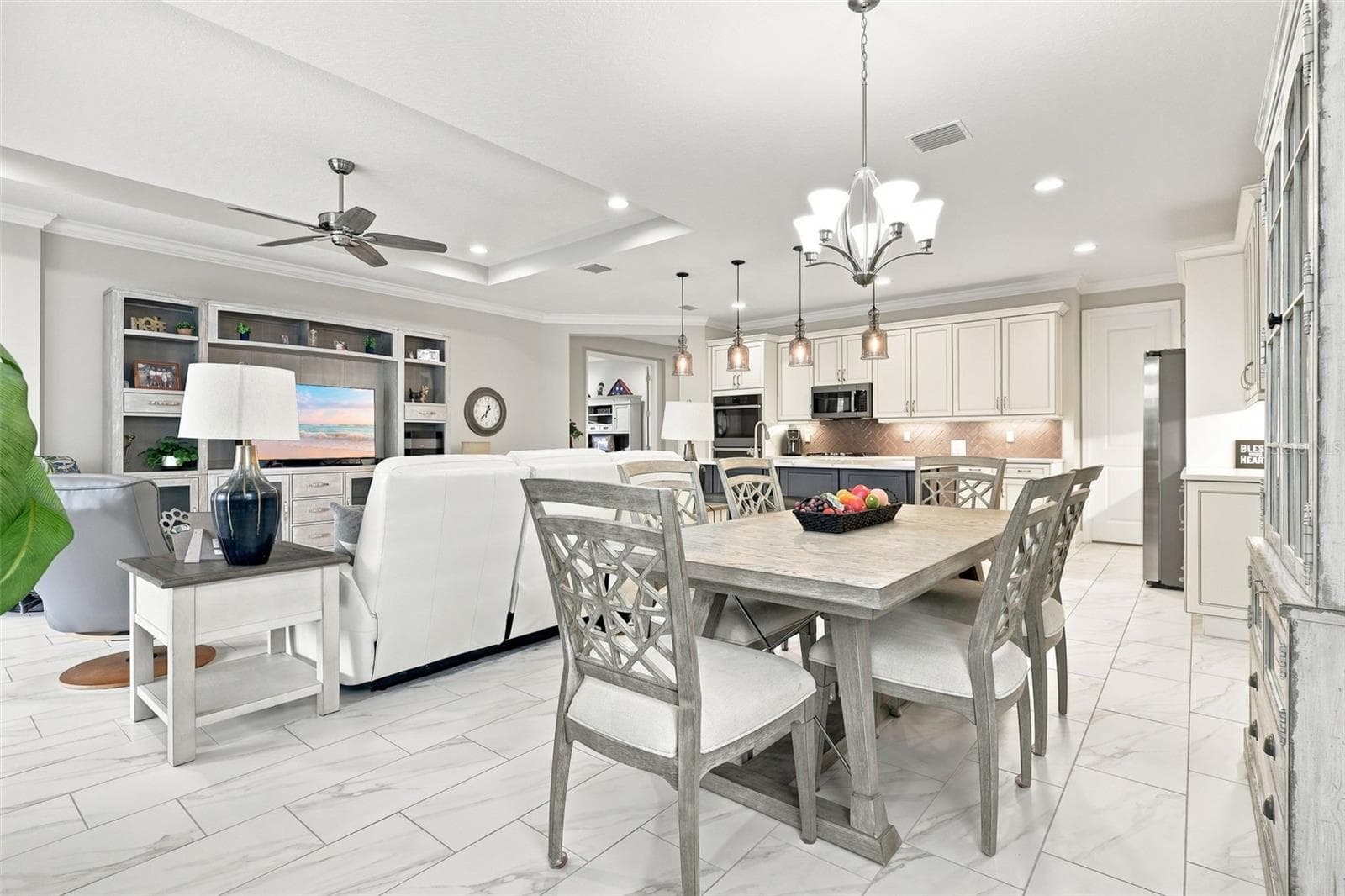 Single Family Residence at 253 OLD MOSS CIR, DELAND, photo 19 of 38