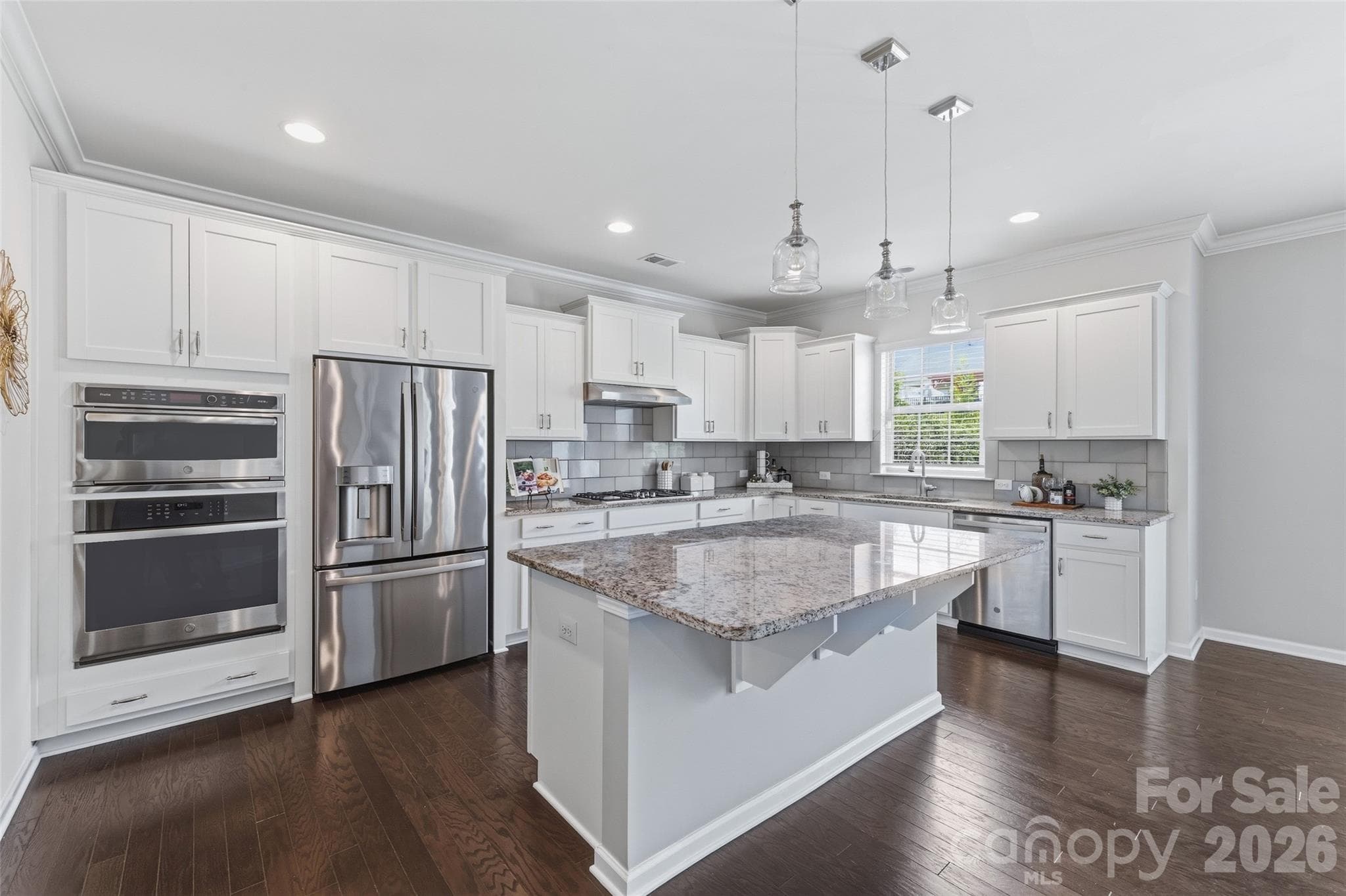 Single Family Residence at 1004 Hallmark Way, Waxhaw, photo 9 of 47