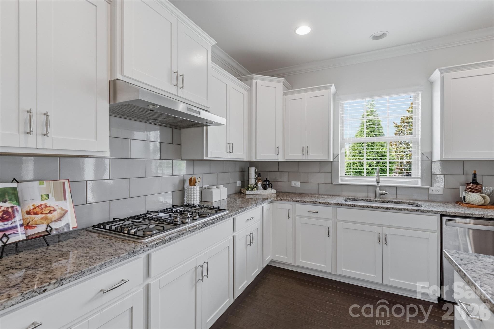 Single Family Residence at 1004 Hallmark Way, Waxhaw, photo 13 of 47