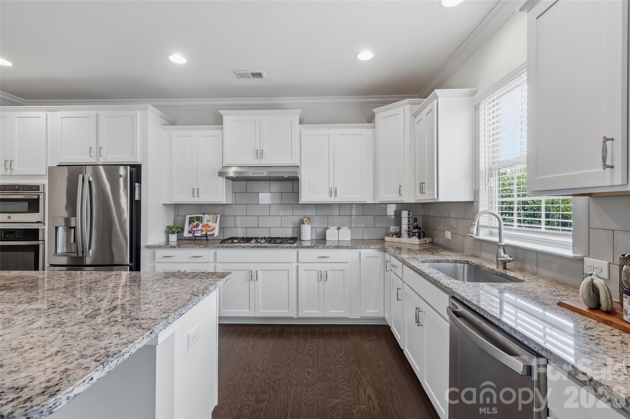 Single Family Residence at 1004 Hallmark Way, Waxhaw, photo 14 of 47