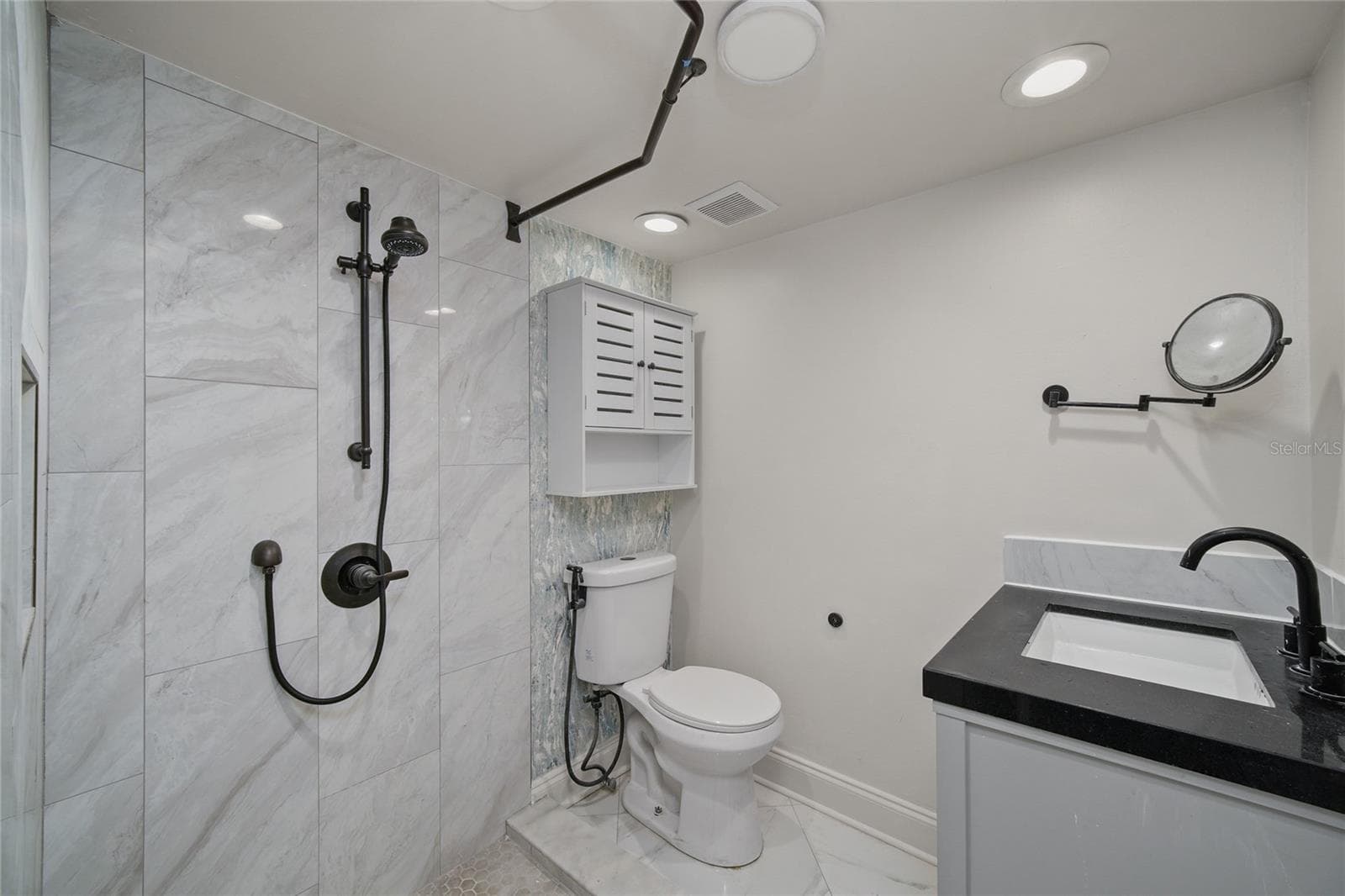 Multi-Family 5+ at 4615 N HESPERIDES ST, TAMPA, photo 3 of 15