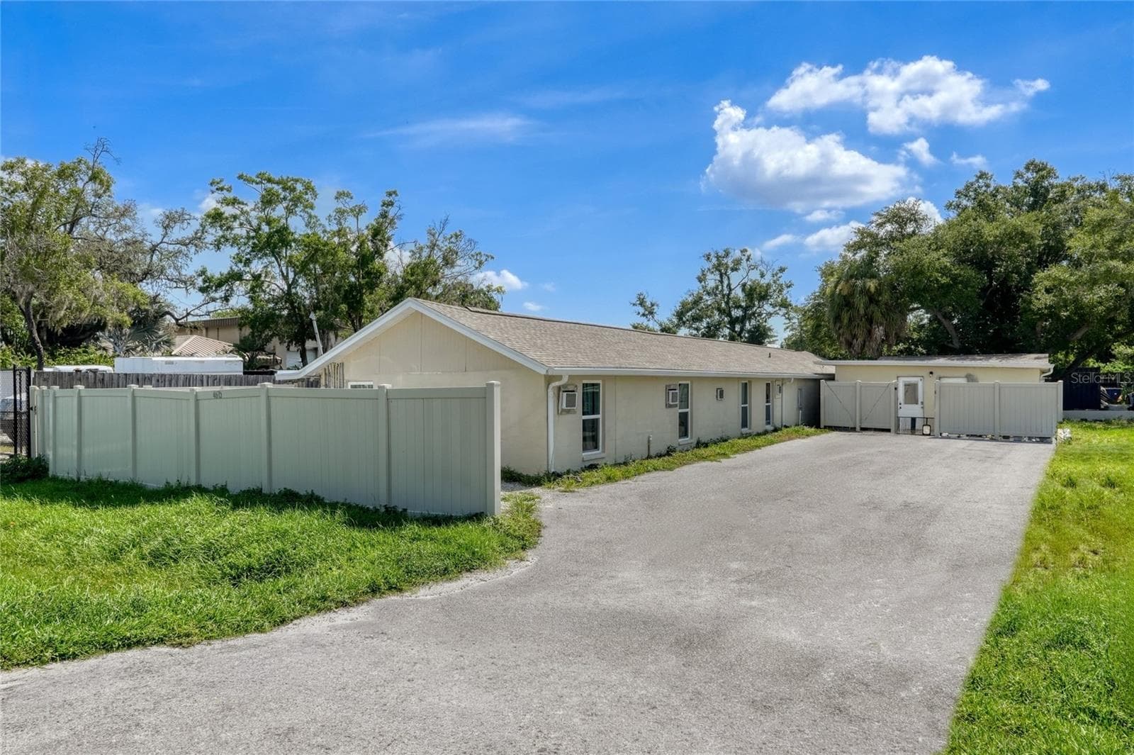 Multi-Family 5+ at 4615 N HESPERIDES ST, TAMPA, photo 5 of 15
