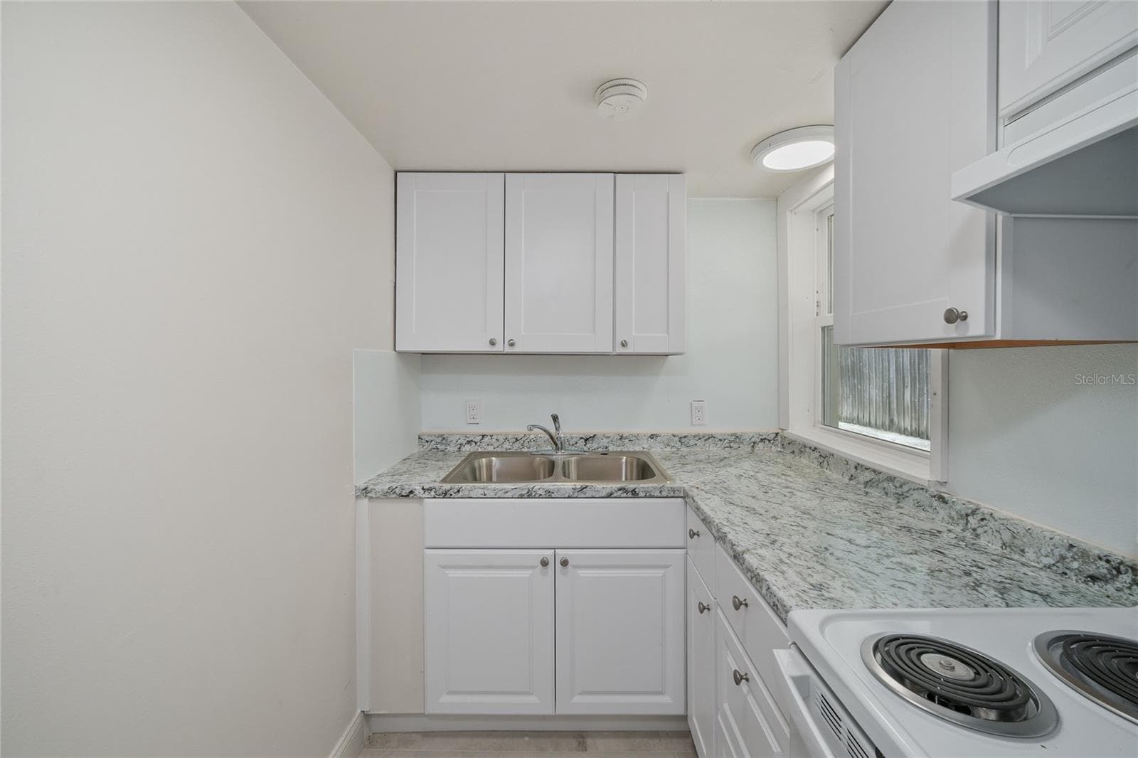 Multi-Family 5+ at 4615 N HESPERIDES ST, TAMPA, photo 6 of 15