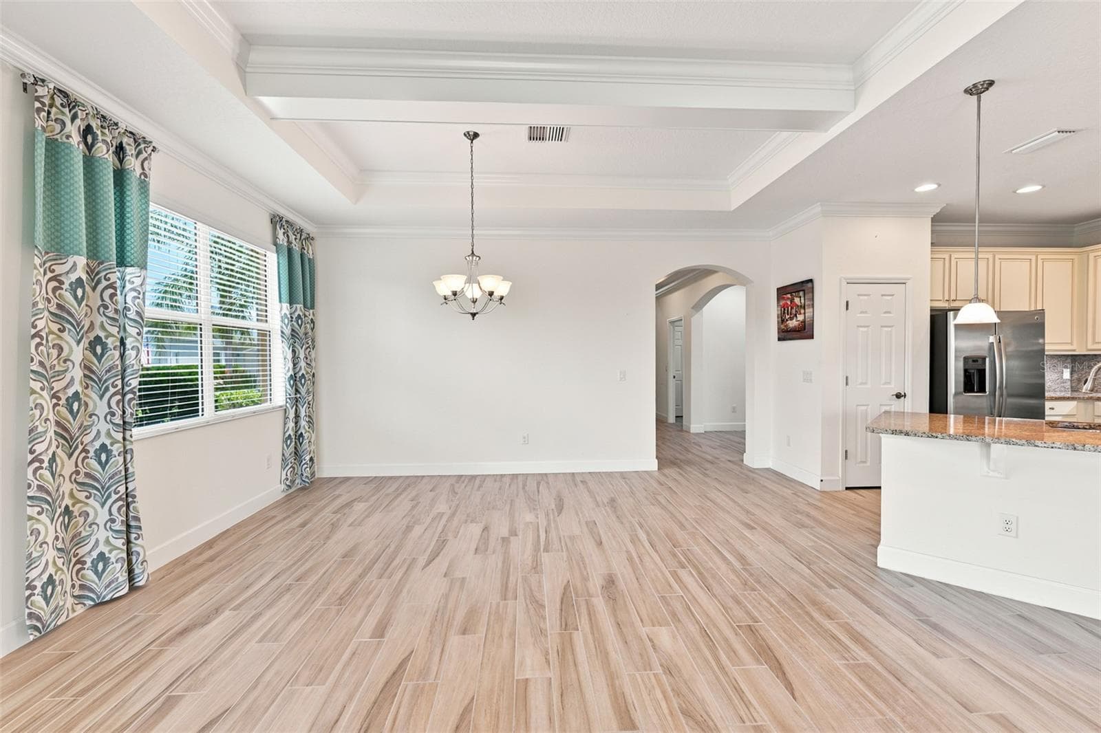 Villa at 623 CHIPPER DR, SUN CITY CENTER, photo 11 of 43