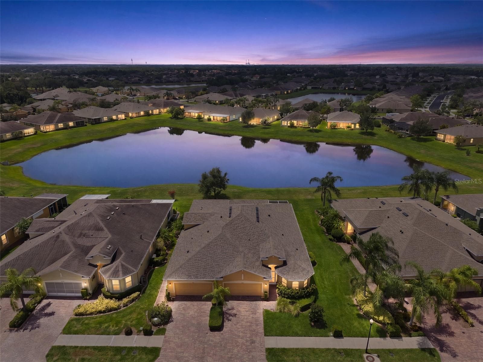 Villa at 623 CHIPPER DR, SUN CITY CENTER, photo 35 of 43