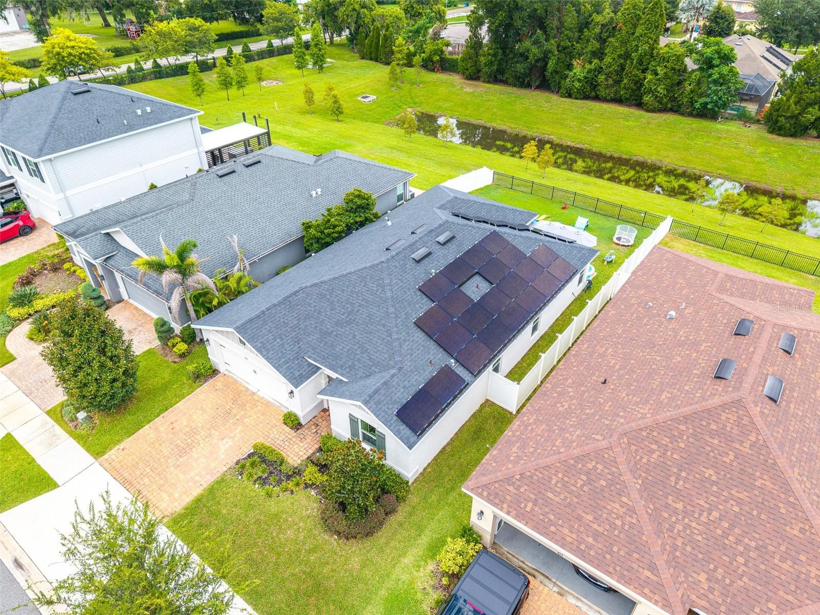 Single Family Residence at 615 VALRI PARK DR, VALRICO, photo 31 of 37