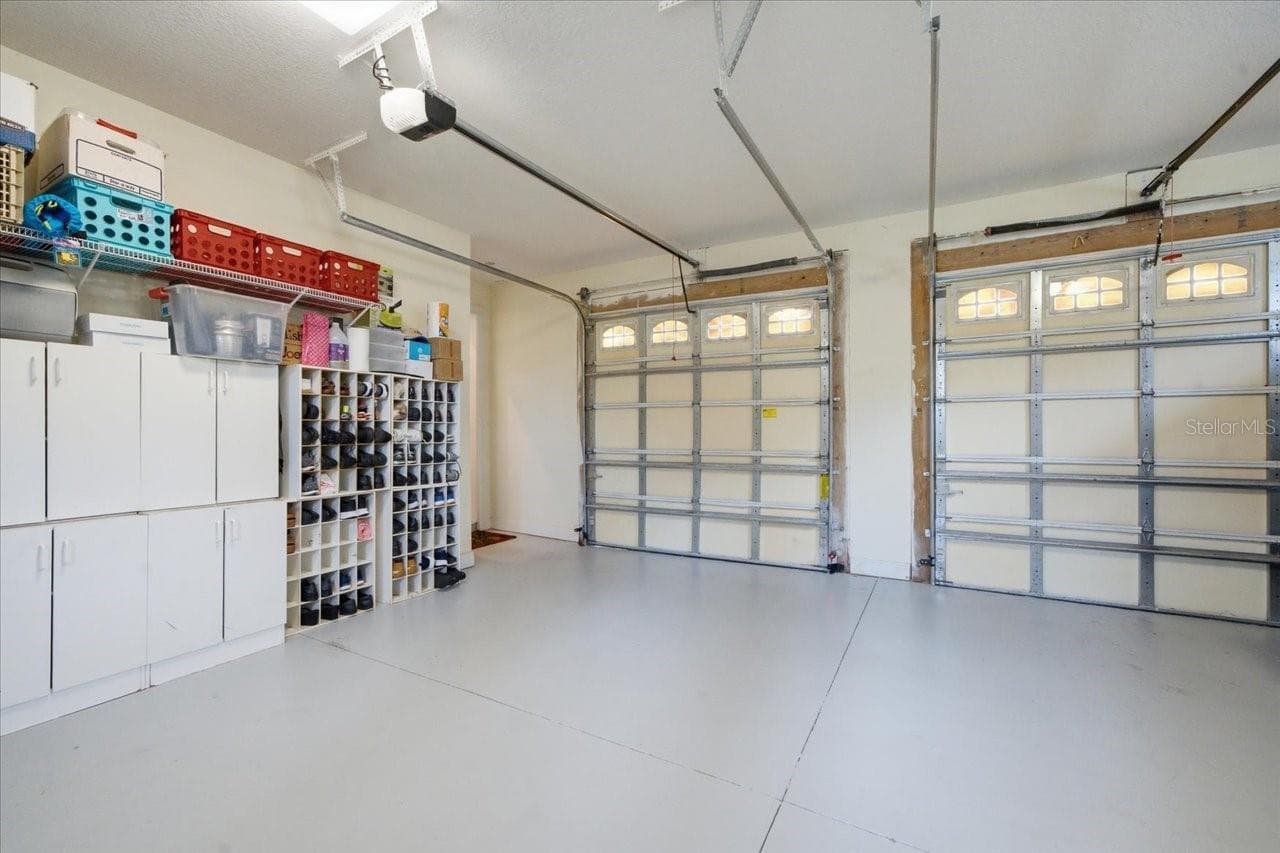 2 car garage - 19402 JACOBS RIVER RUN, LUTZ