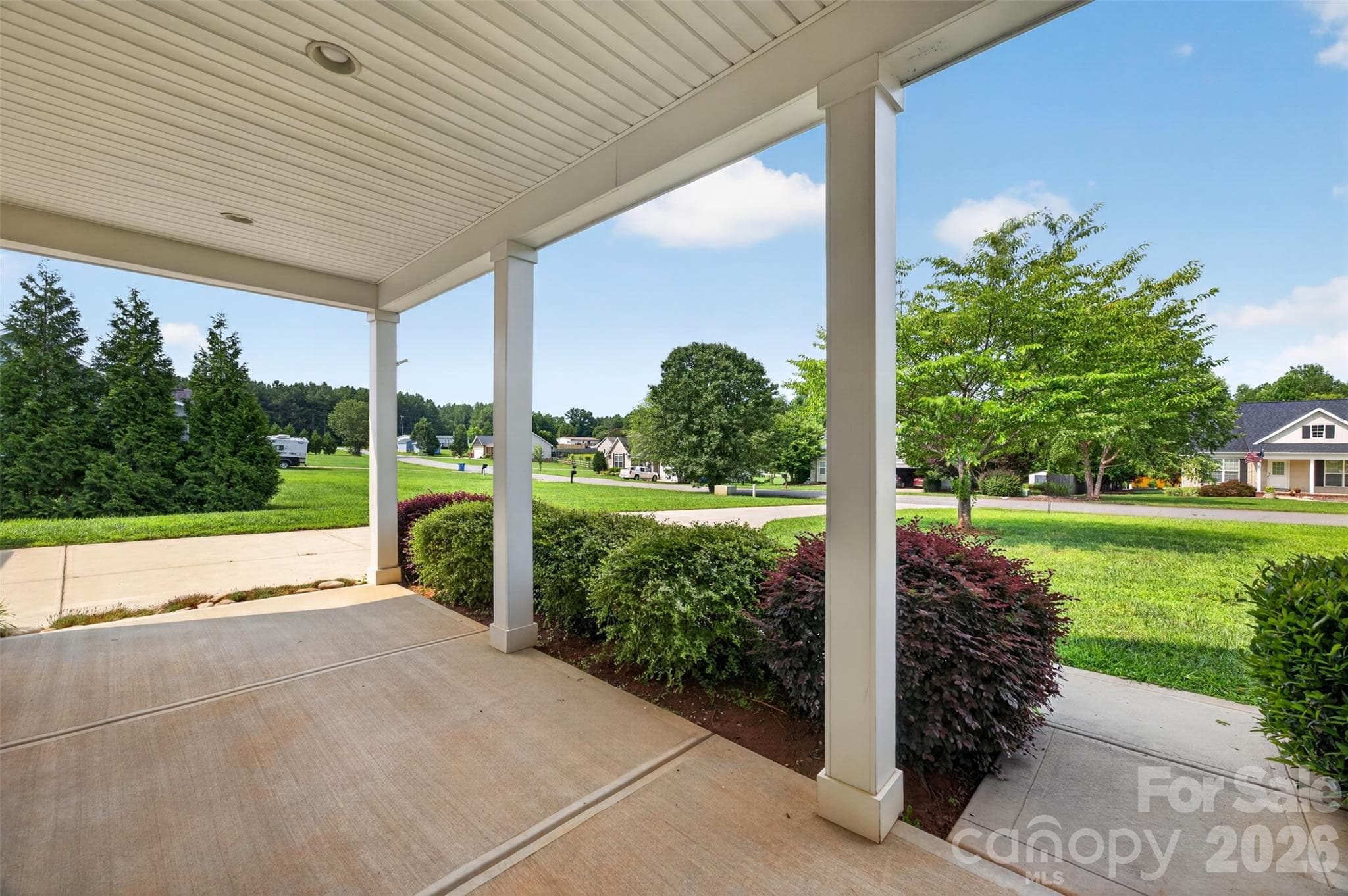 Single Family Residence at 990 Russell Ridge Drive, Catawba, photo 4 of 31