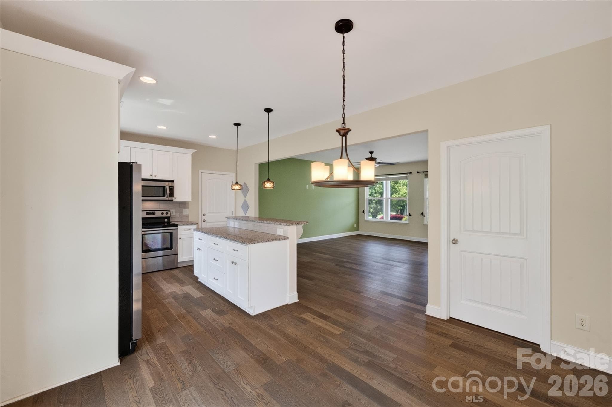 Single Family Residence at 990 Russell Ridge Drive, Catawba, photo 10 of 31