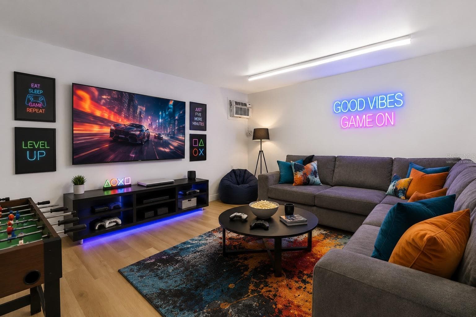 Virtually Staged - 5403 SWEETWATER TERRACE CIR #5403, TAMPA