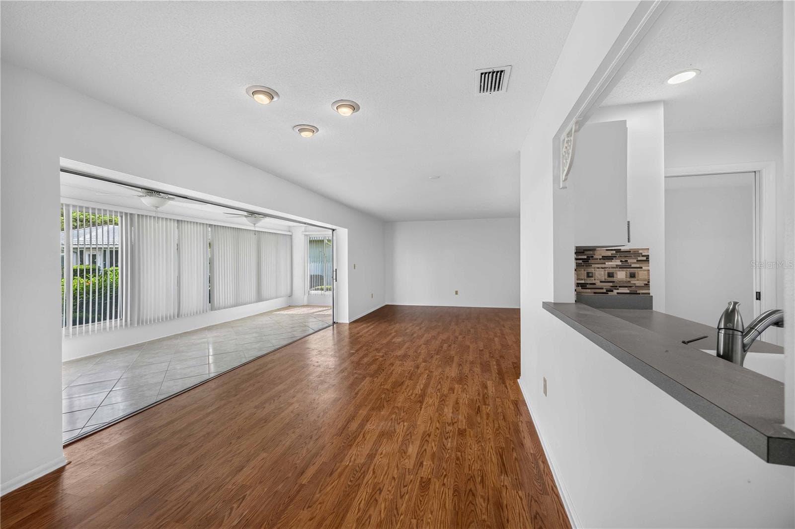 Dining Room/Great Room - 6510 11TH AVE W, BRADENTON