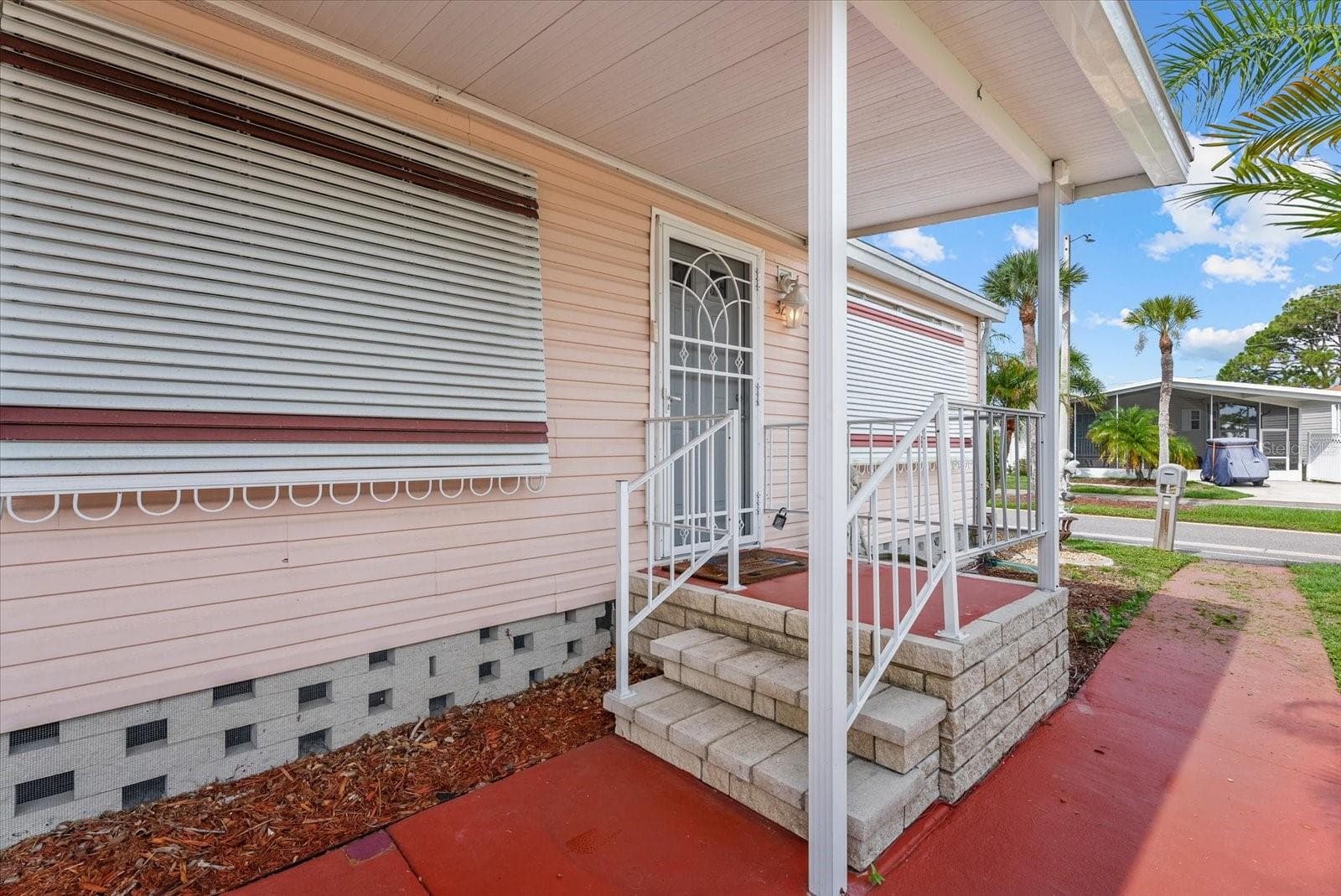 Manufactured Home at 321 BLACKBURN BLVD, NORTH PORT, photo 3 of 24