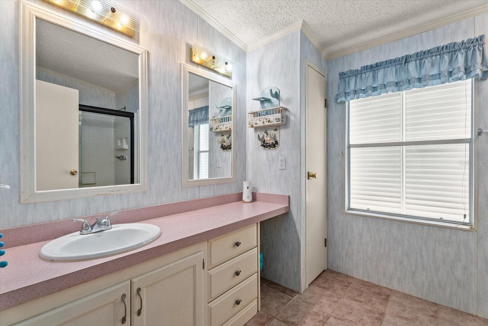 Manufactured Home at 321 BLACKBURN BLVD, NORTH PORT, photo 18 of 24