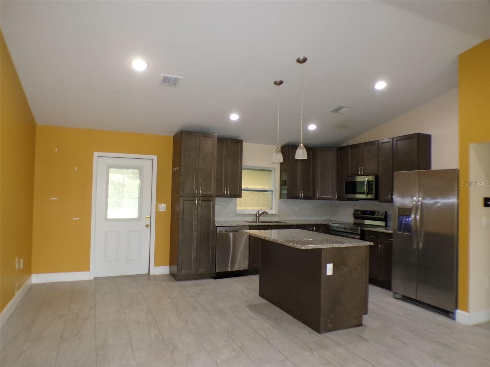 Single Family Residence at 3724 TRACY ST, FORT MYERS, photo 3 of 14