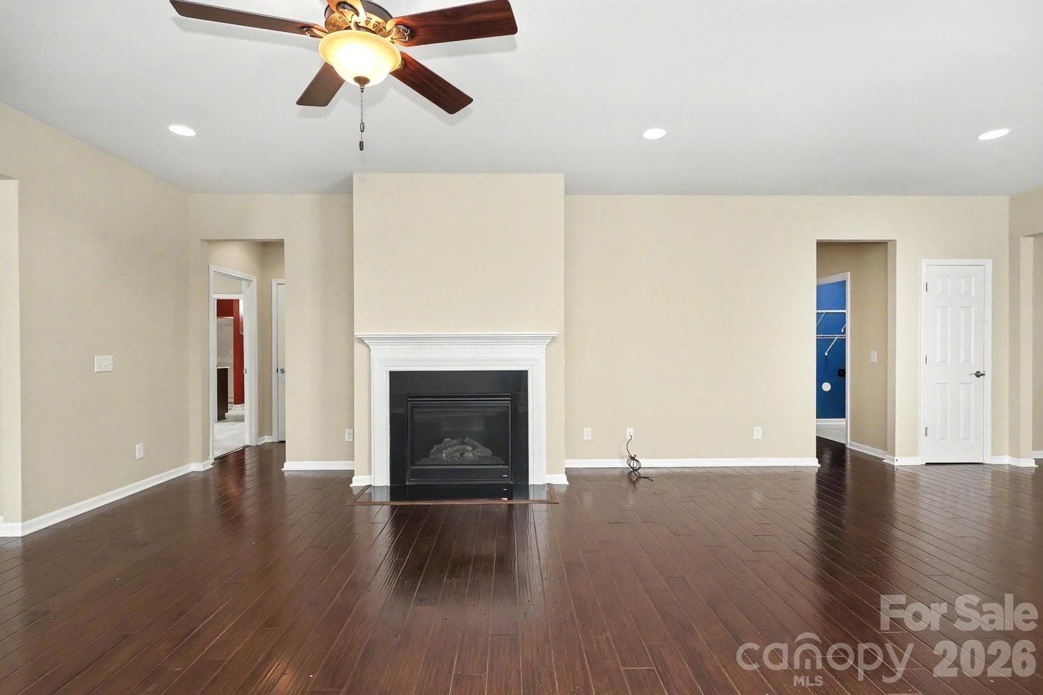 Great room Fireplace - 7419 Carolina Jessamine Court, Fort Mill