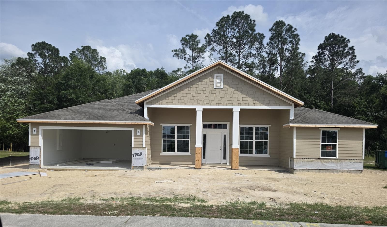 similar home in neighborhood. Same floor plan. Ext colors will vary - 149 SW BELLFLOWER DR, LAKE CITY
