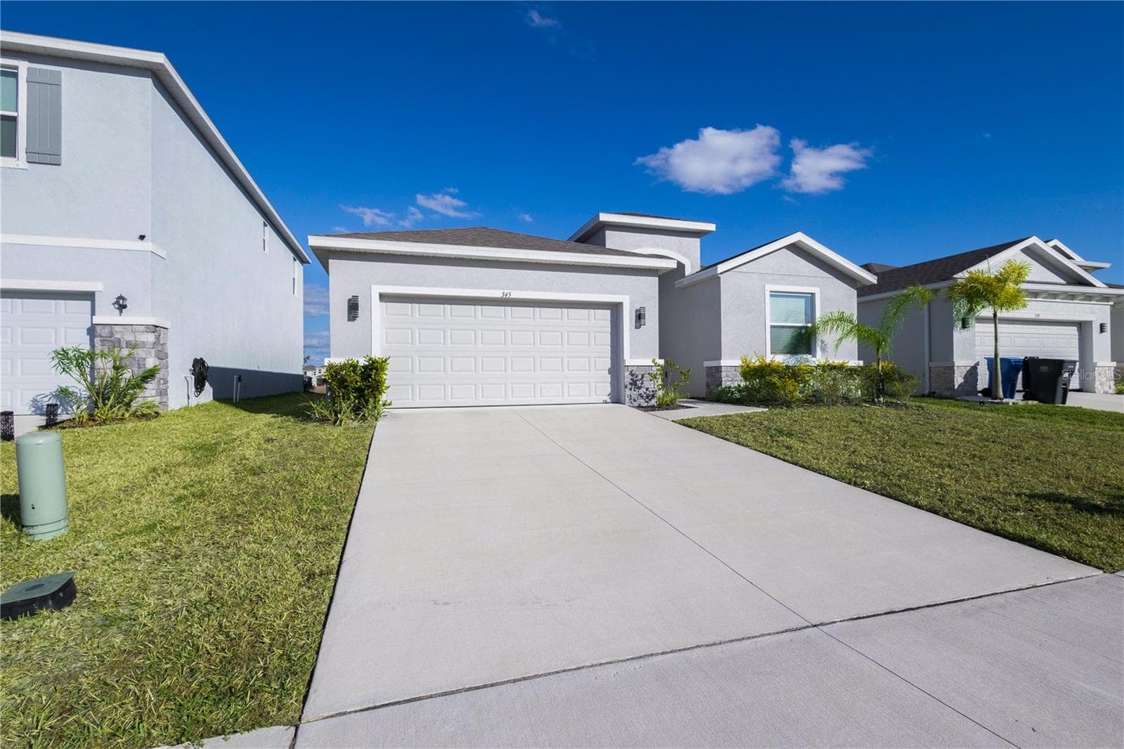 345 MANGROVE MANOR DR
