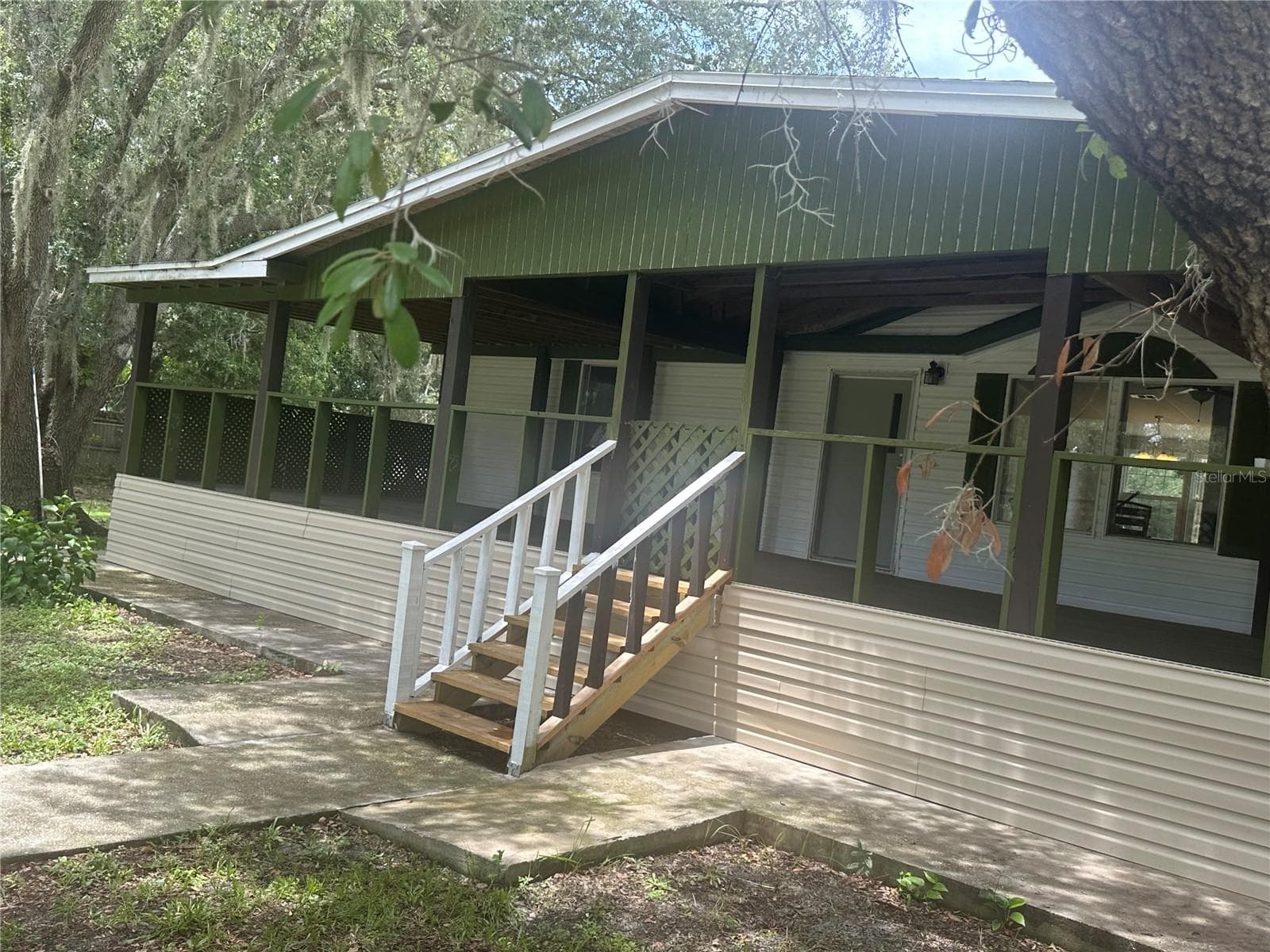 Manufactured Home at 2363 GERBER DAIRY RD, WINTER HAVEN, photo 2 of 35