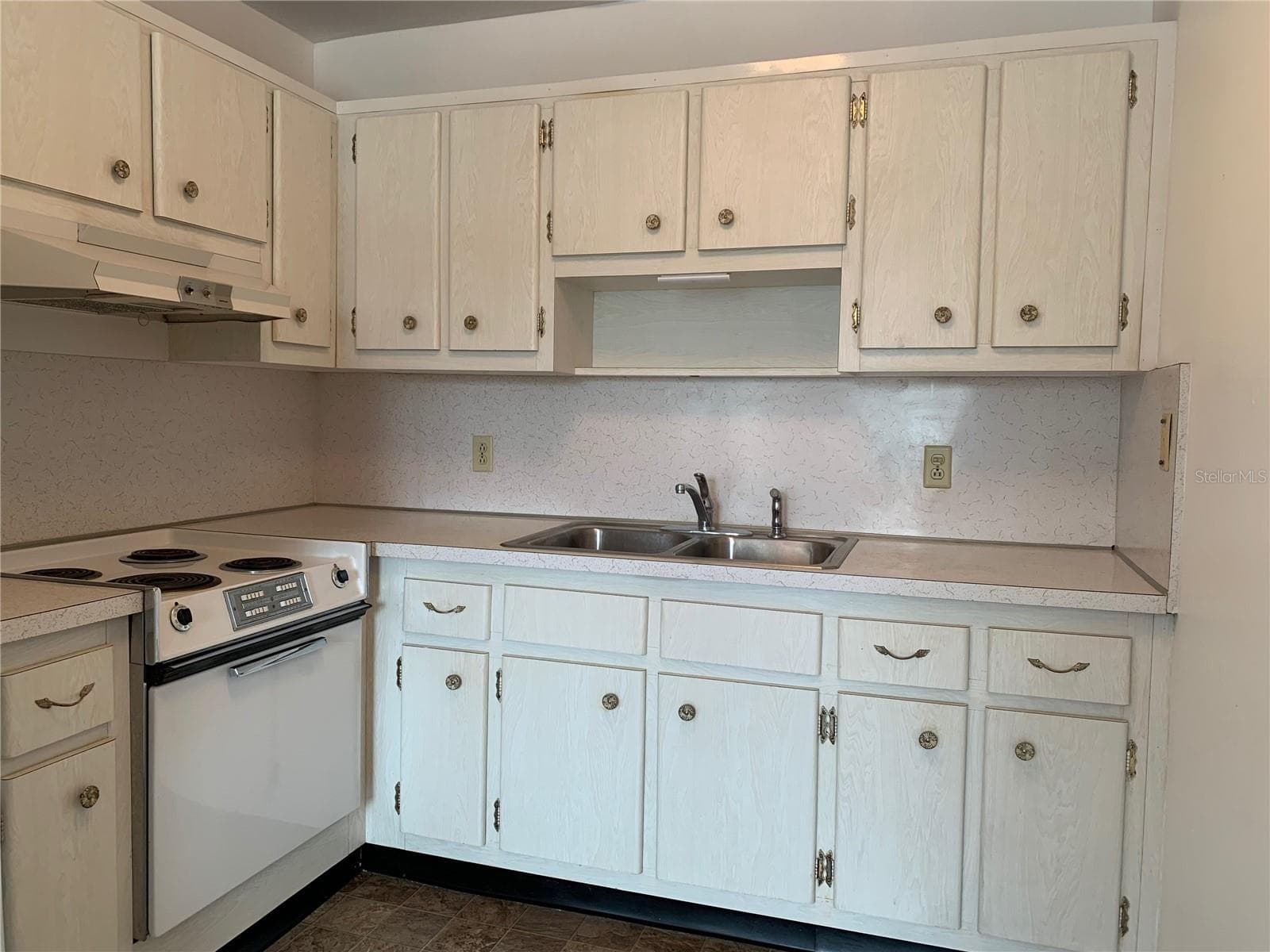 Kitchen - 8126 112TH ST #203, SEMINOLE