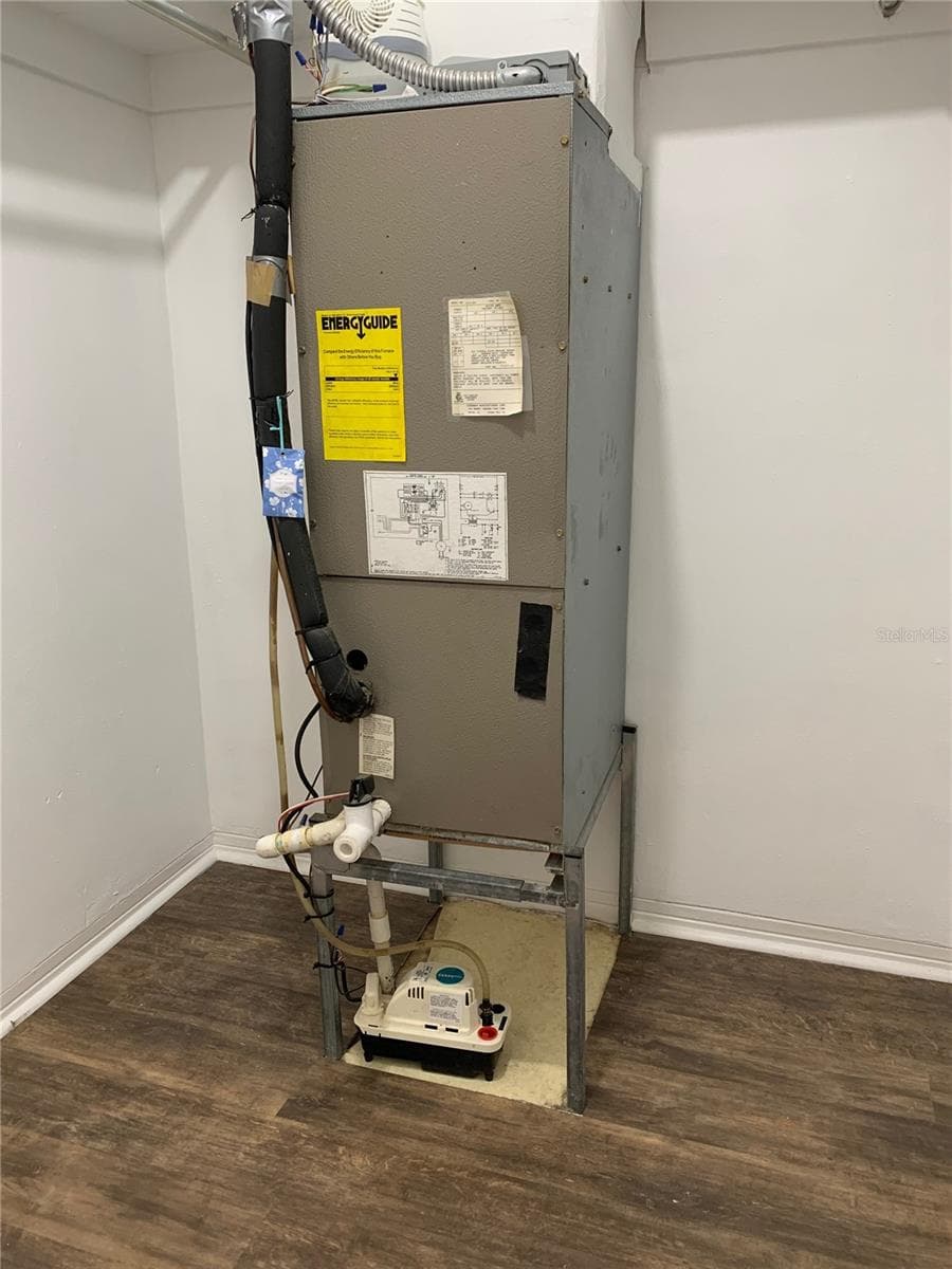 AC air handler is in the walk-in closet, not the attic! - 8126 112TH ST #203, SEMINOLE
