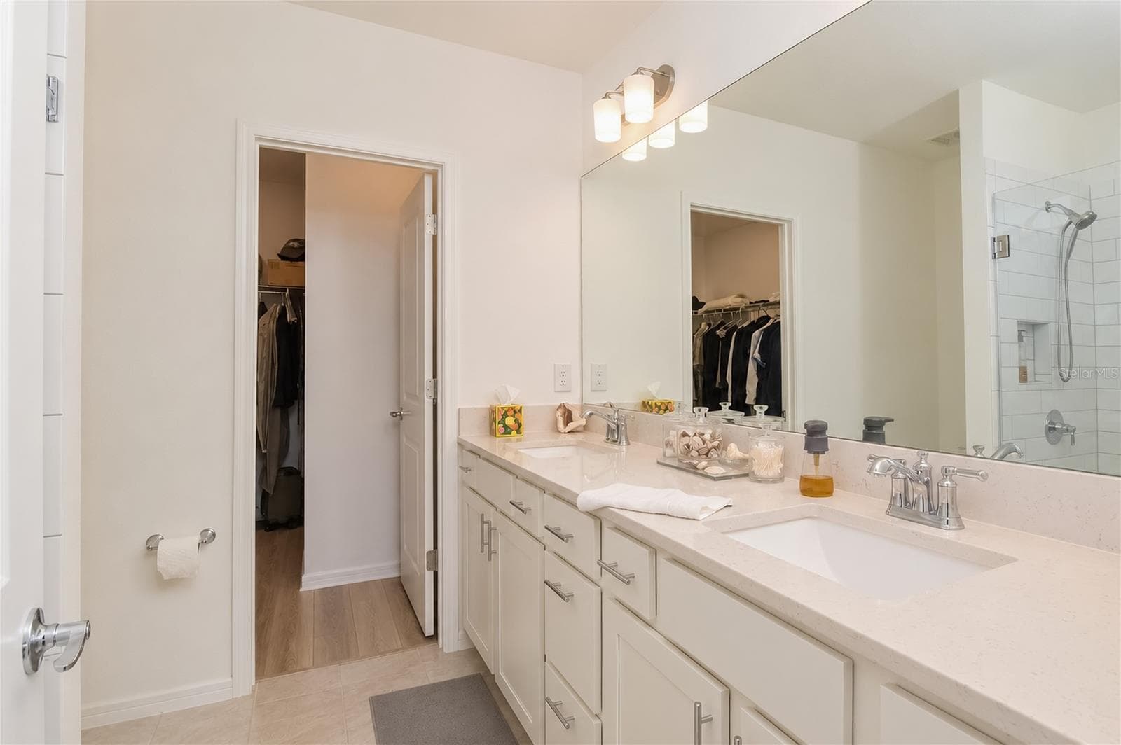Master Bath - 5517 SW 85TH AVENUE RD, OCALA