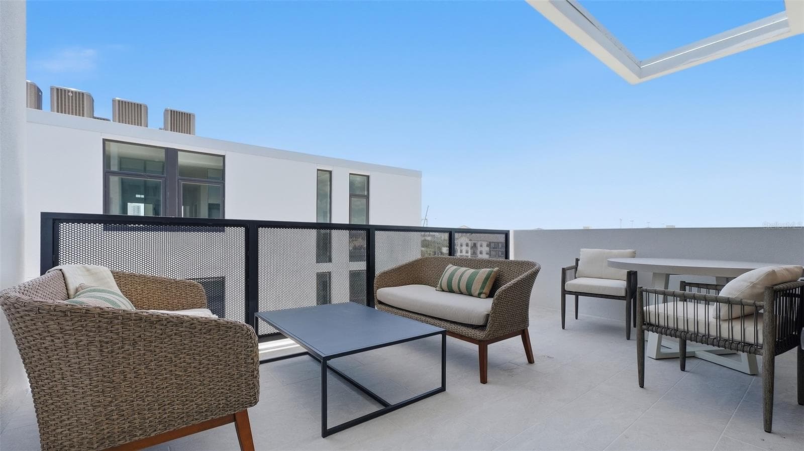 Condominium at 430 KUMQUAT CT #510, SARASOTA, photo 4 of 100