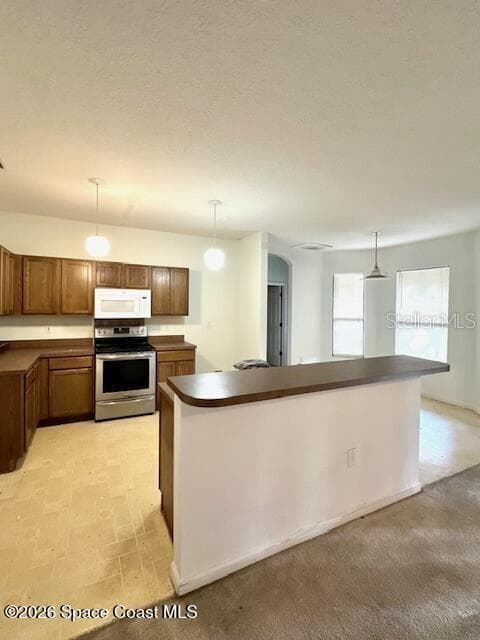 Kitchen with Breakfast Nook. - 782 MARIAN CT, TITUSVILLE