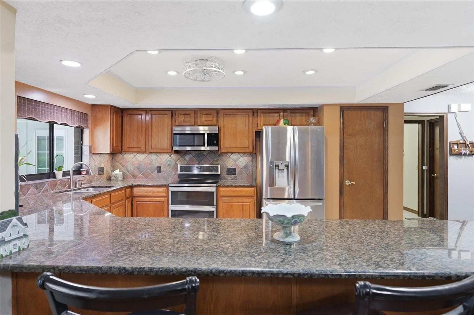 Single Family Residence at 411 SUMMIT CHASE DR, VALRICO, photo 20 of 58