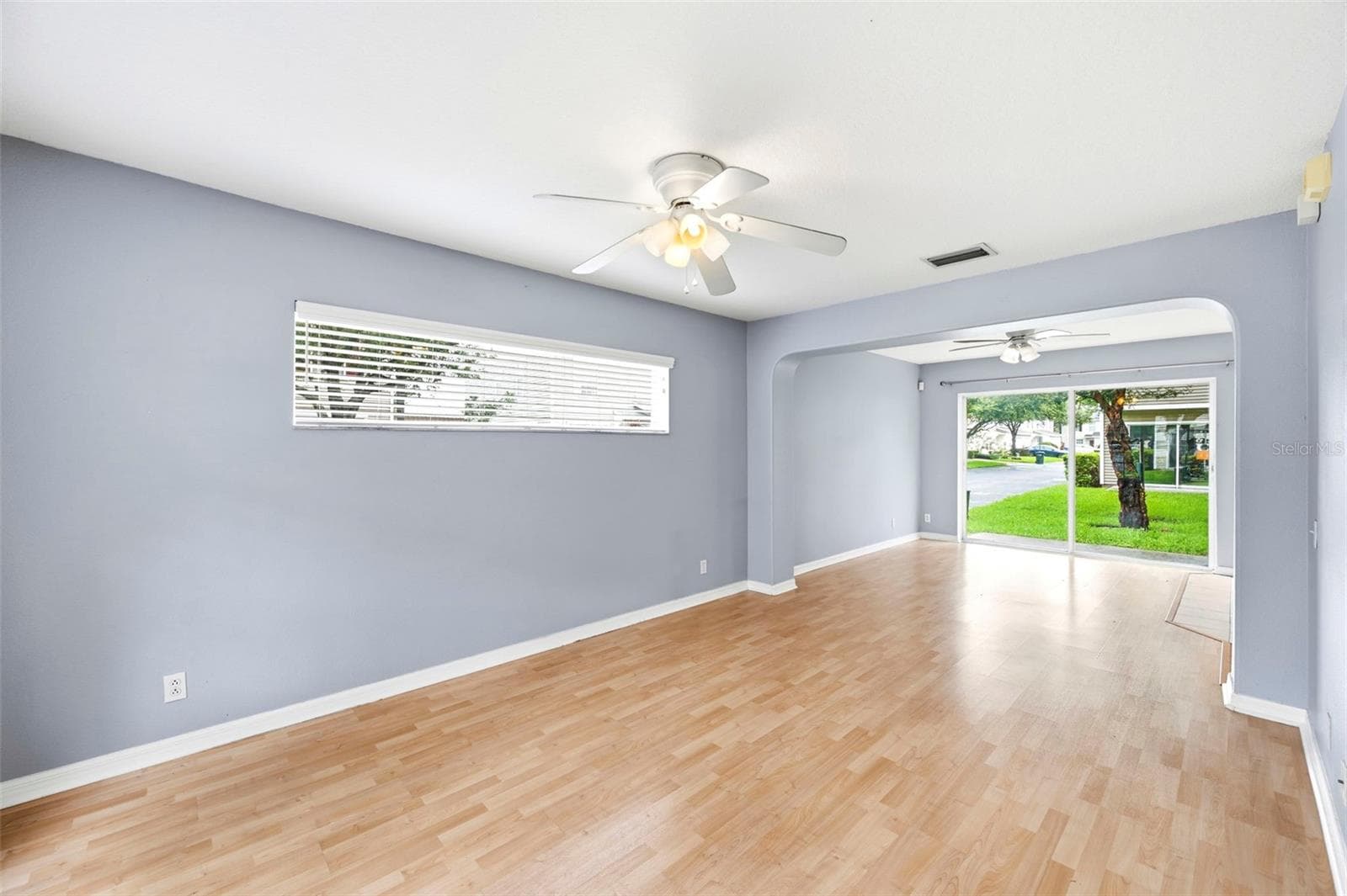 Townhouse at 8013 BOONE DR, LARGO, photo 5 of 21