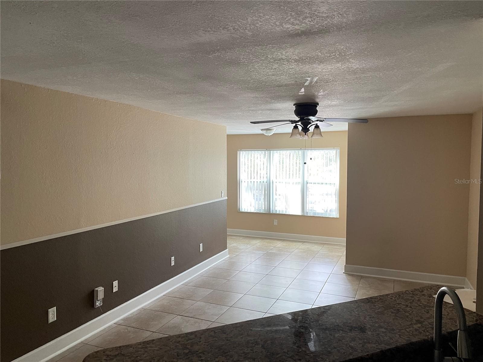 Condominium at 4512 COMMANDER DR #1725, ORLANDO, photo 7 of 14