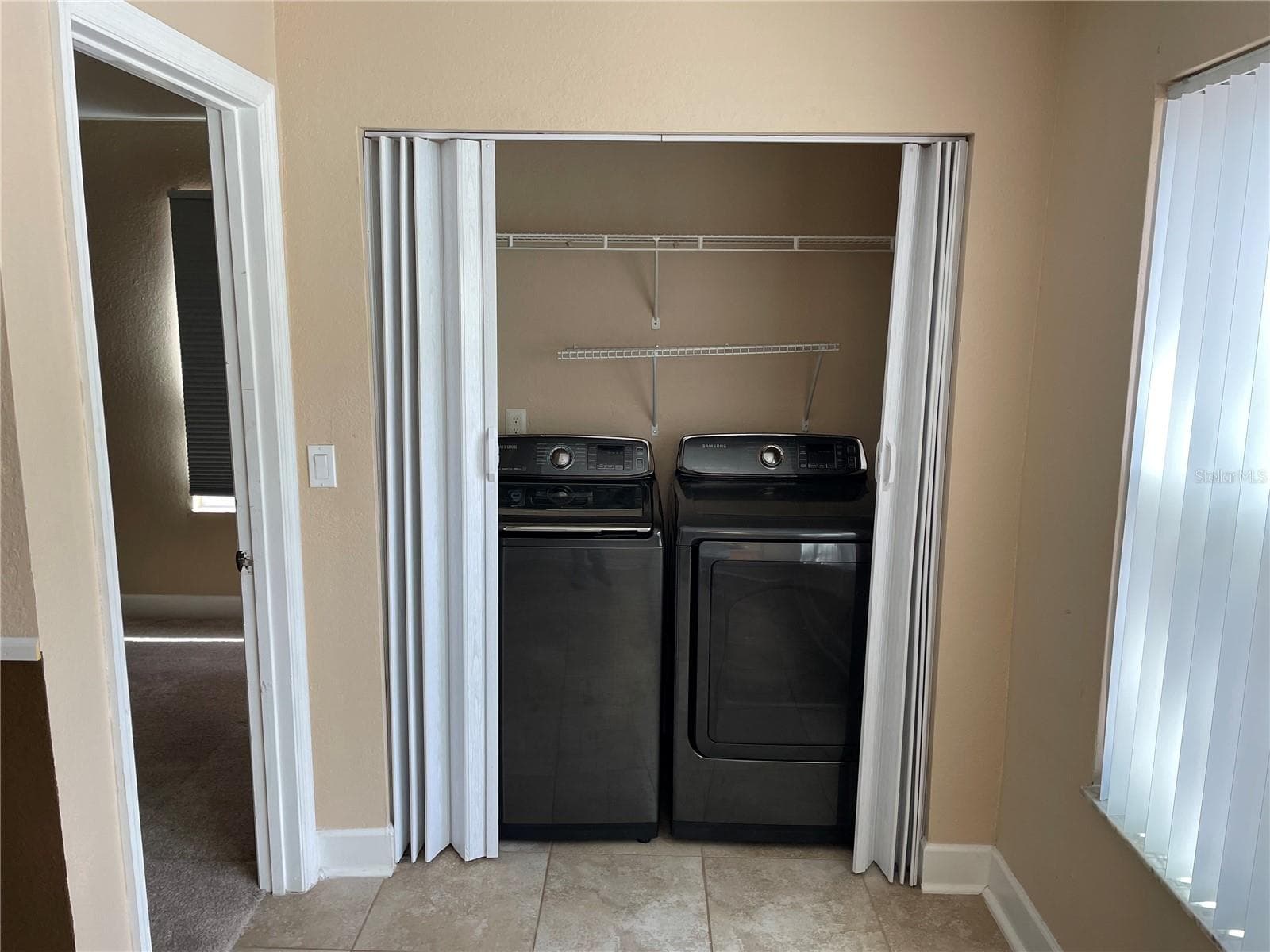 Condominium at 4512 COMMANDER DR #1725, ORLANDO, photo 8 of 14