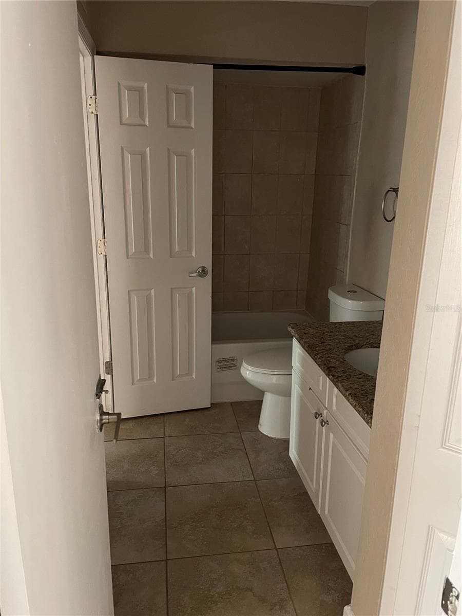 Condominium at 4512 COMMANDER DR #1725, ORLANDO, photo 13 of 14