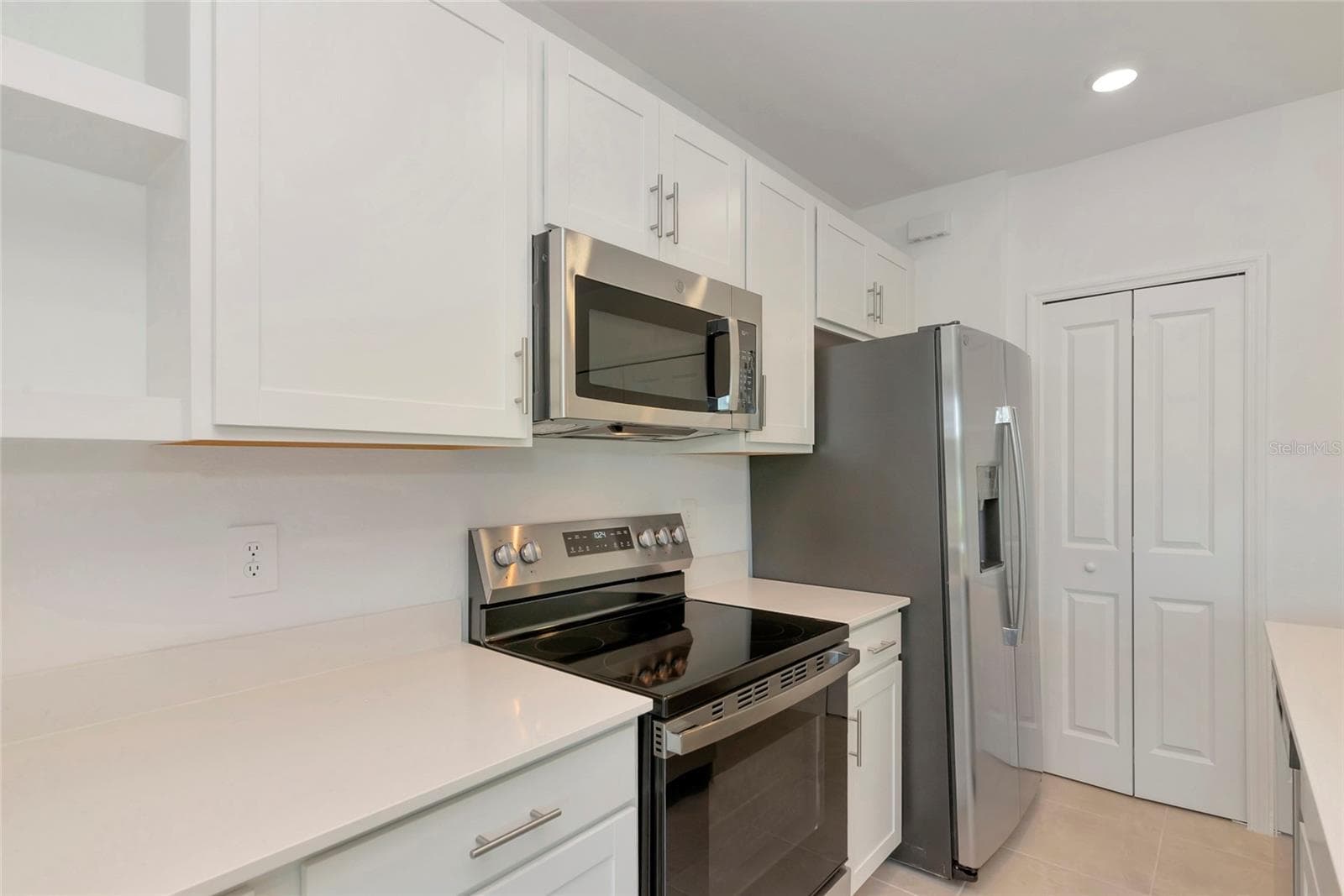 Townhouse at 14251 LILAC SKY TER, BRADENTON, photo 12 of 36