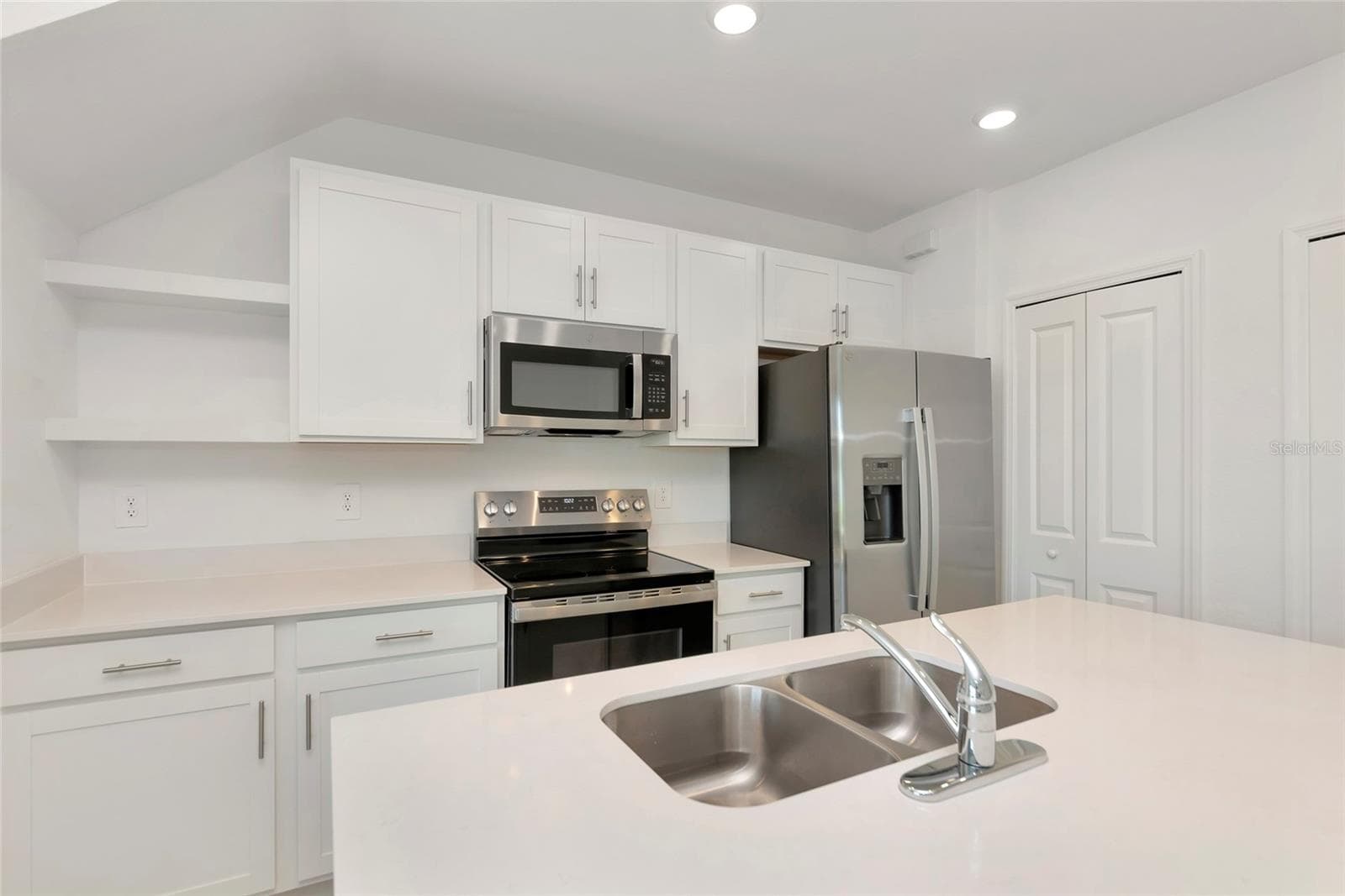 Townhouse at 14251 LILAC SKY TER, BRADENTON, photo 14 of 36