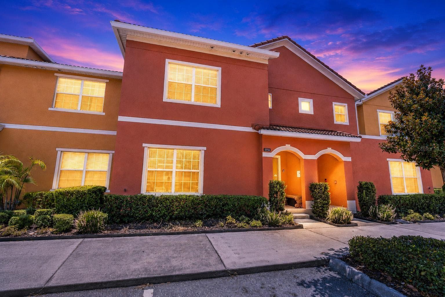 Townhouse at 8956 CALIFORNIA PALM RD, KISSIMMEE, photo 2 of 75