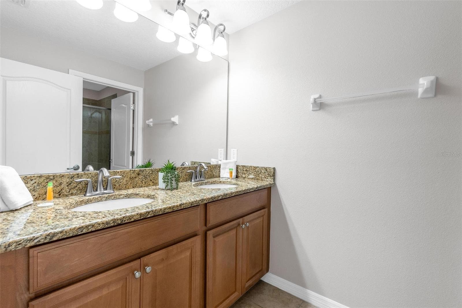 Townhouse at 8956 CALIFORNIA PALM RD, KISSIMMEE, photo 26 of 75