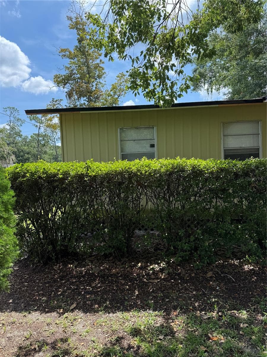 Single Family Residence at 917 NE 25TH ST, GAINESVILLE, photo 3 of 12