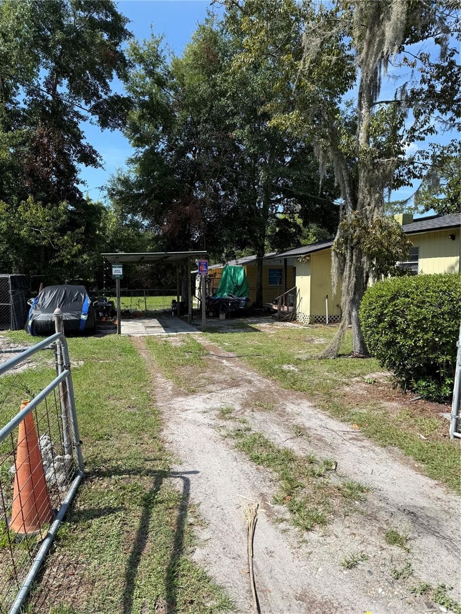 Single Family Residence at 917 NE 25TH ST, GAINESVILLE, photo 5 of 12